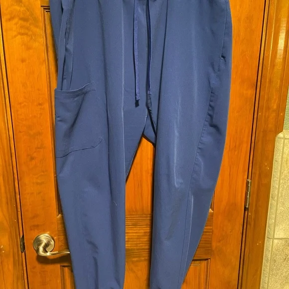 Mandala Women's Royal Blue jogger scrub set - Picture 3 of 6